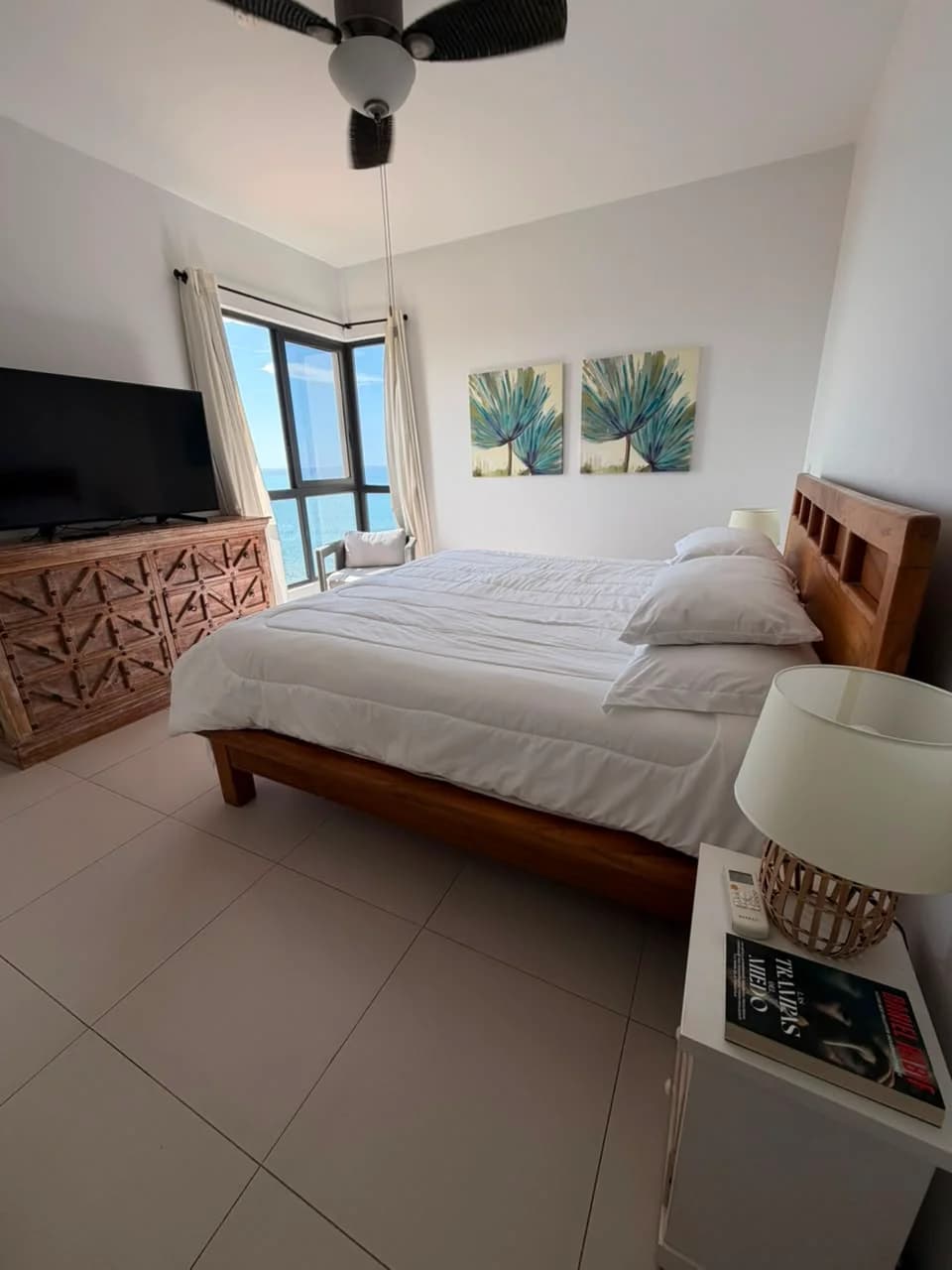 Apartamento de 3 Dormitorios con Vista al Mar en Punta Caelo | Vida Plenamente Amueblada en la Playa - Photo 5