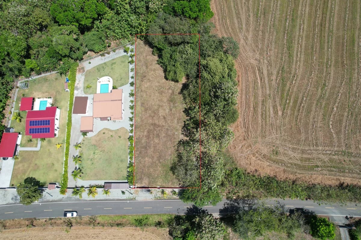 Lote para Construir de 2,400 m² en Venta en Pedasí Panamá