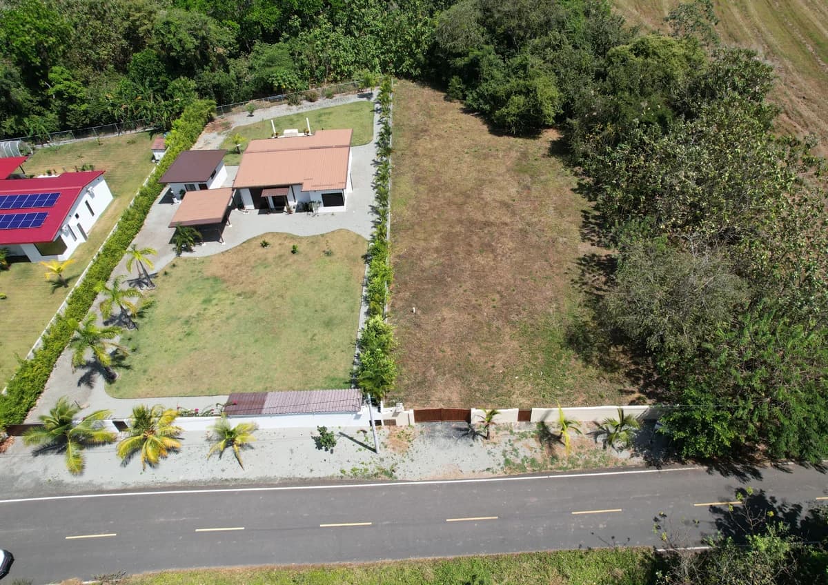 Lote para Construir de 2,400 m² en Venta en Pedasí Panamá - Photo 3