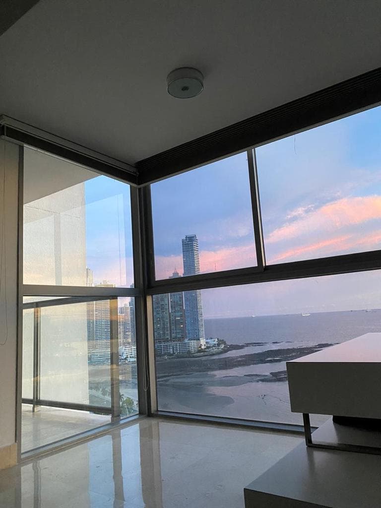 1BR PH Yoo Apartment Rent $1900/mo | Avenida Balboa Panama City