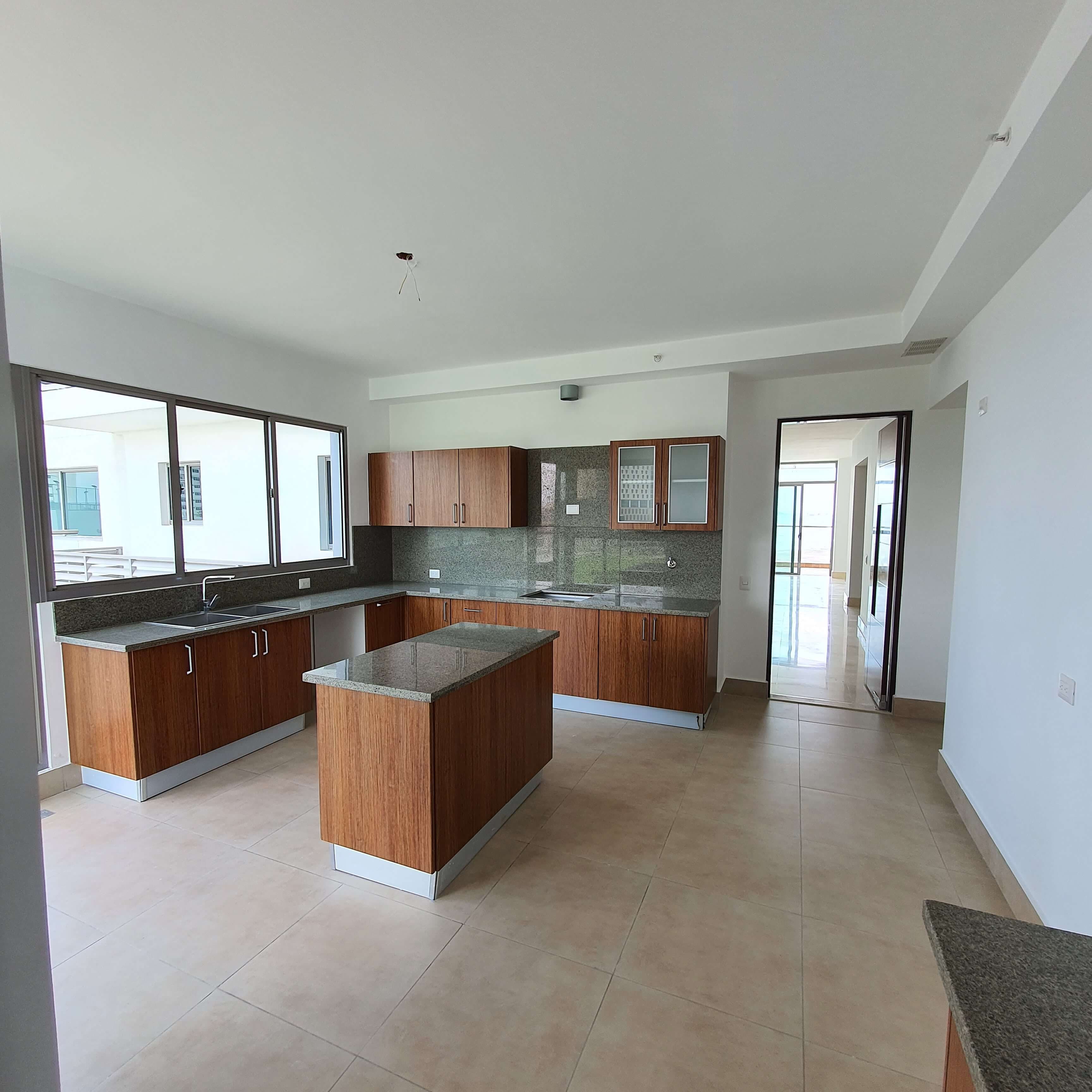Costa del Este Penthouse Paradise | 3BR Paramount Tower $720K - Photo 3
