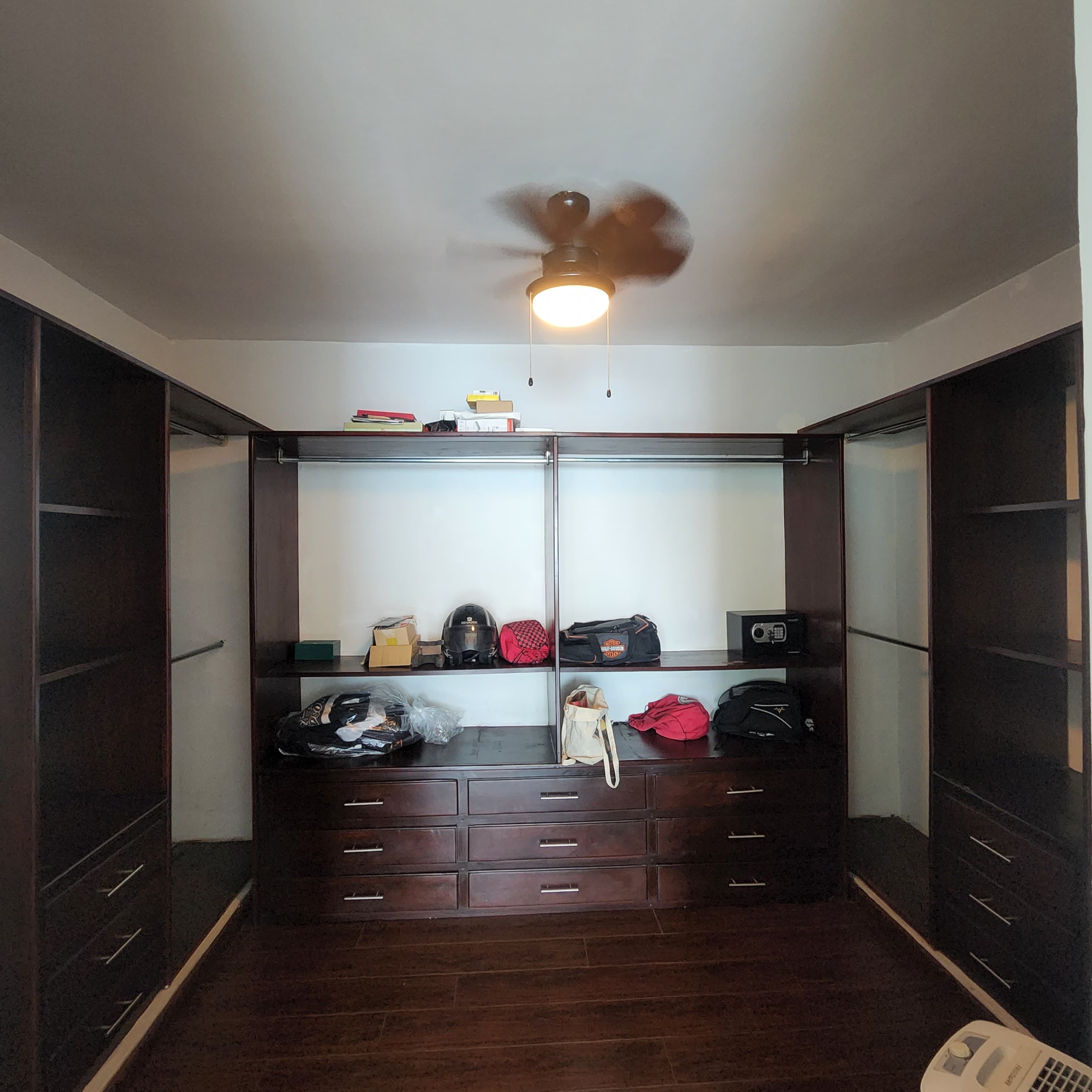 Sleek 3BR Condo in PH Tao San Francisco - Panama City Urban Living - Photo 3