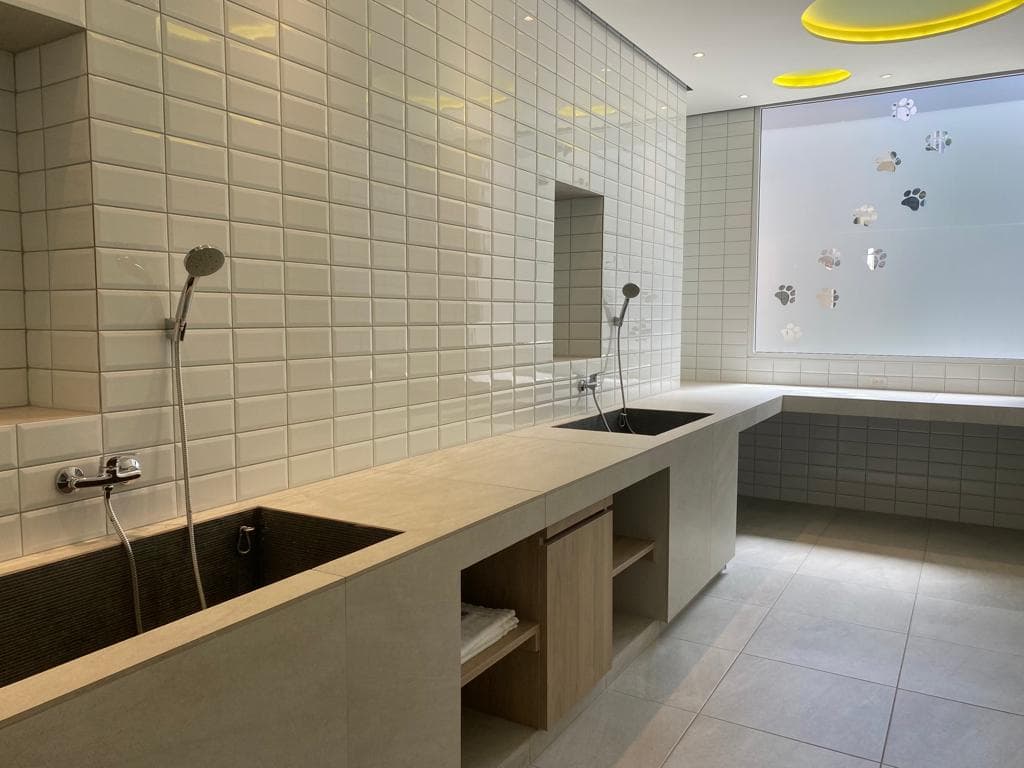 Elegante Residencia en el Cielo de 2 Habitaciones en El Cangrejo - Vistas Modernas y Vida Premium - Photo 5