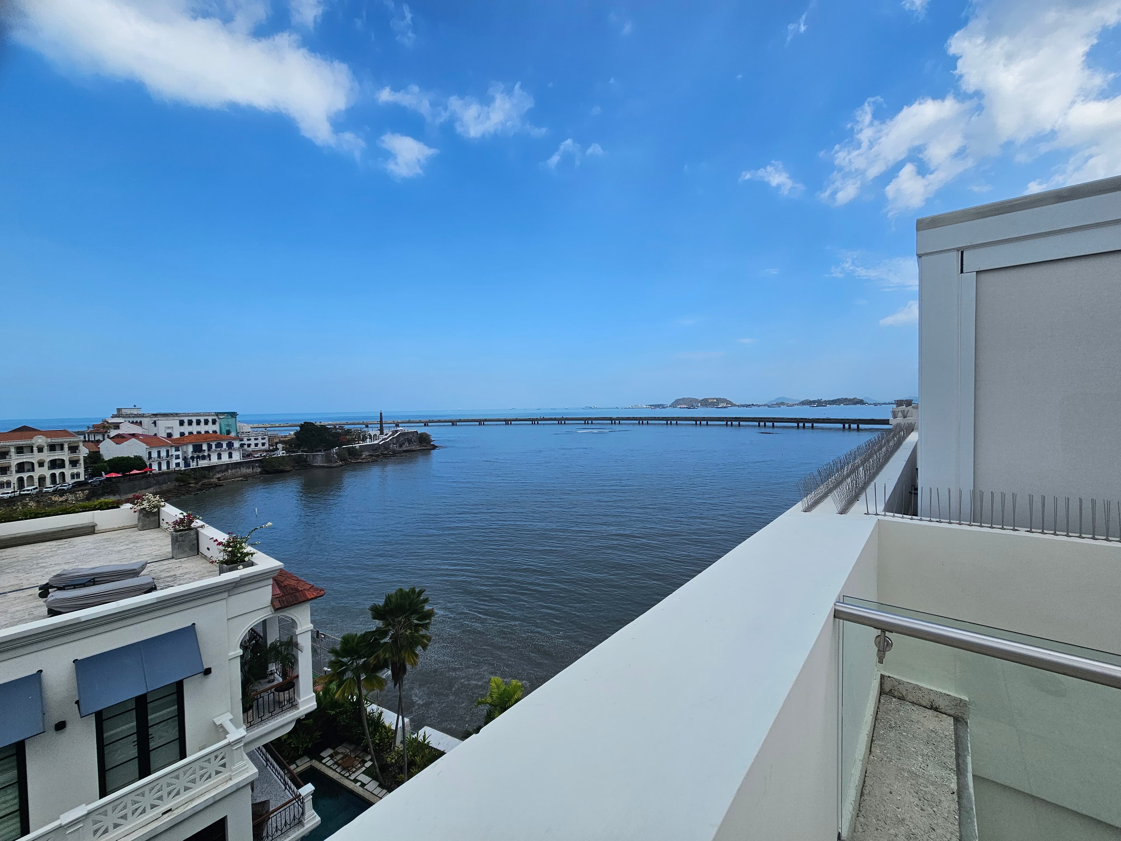Casco Viejo Penthouse Paradise - Private Pool, Ocean Views, $1.86M - Photo 2