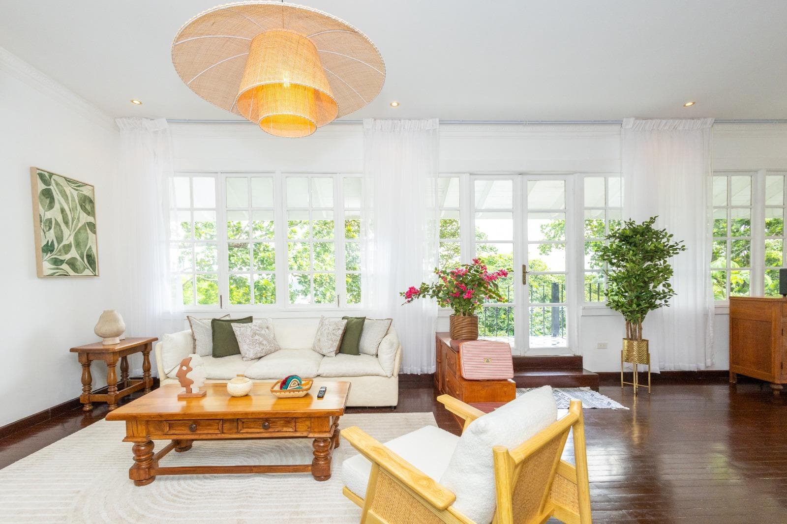 Historic Cerro Ancón Estate | 4BR Panama City Views $1.8M - Photo 3