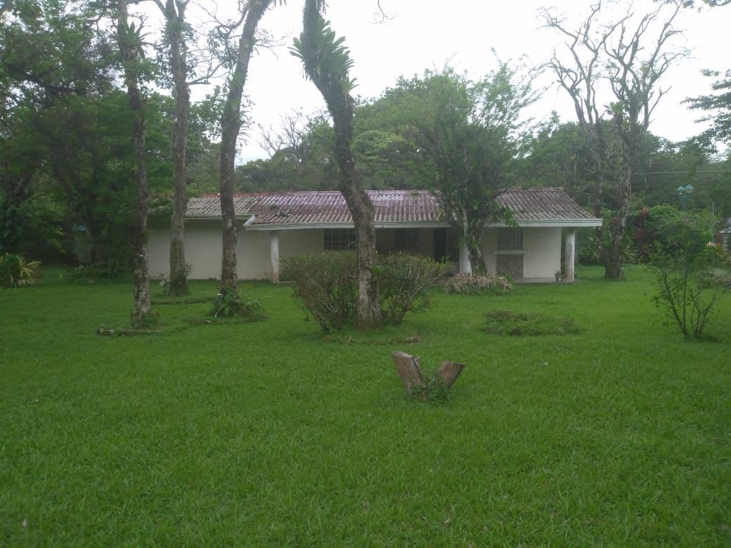 Valle de Antón Mountain Estate - 5BR Home with Guest Quarters $600K - Photo 3