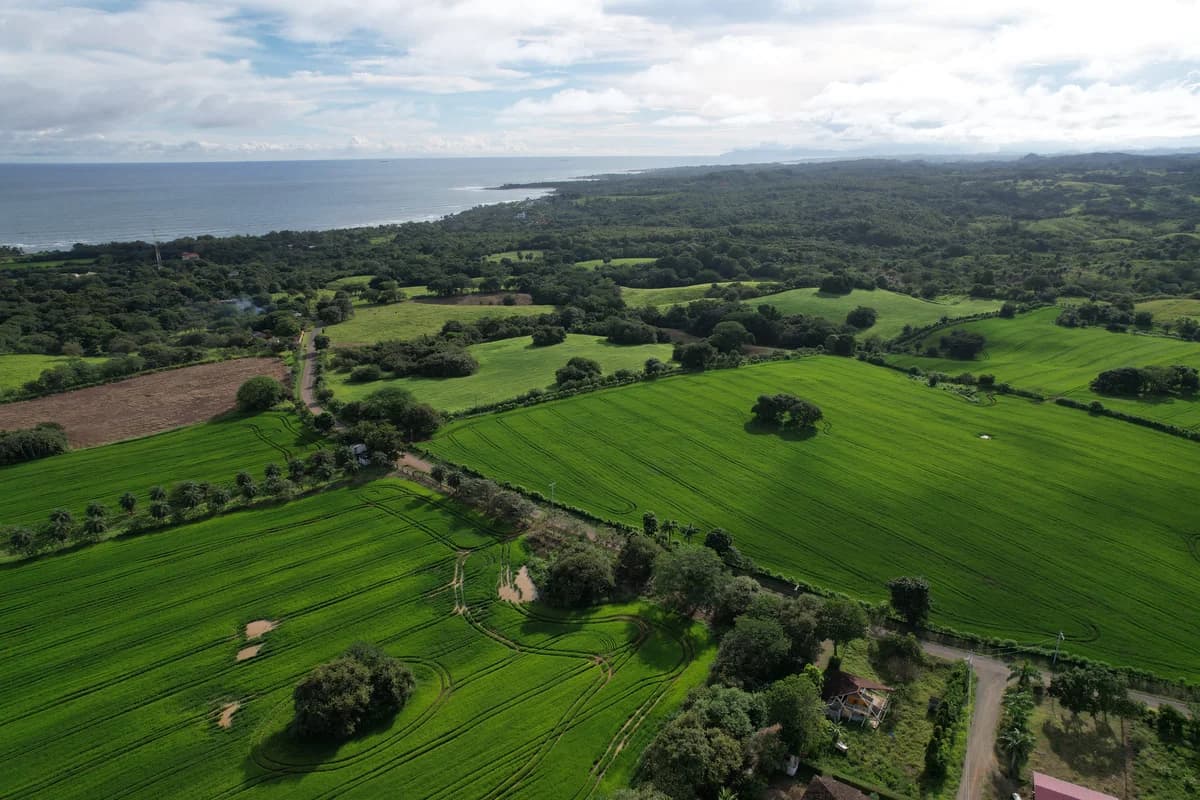 900m² Titled Land in Los Destiladeros | $25K