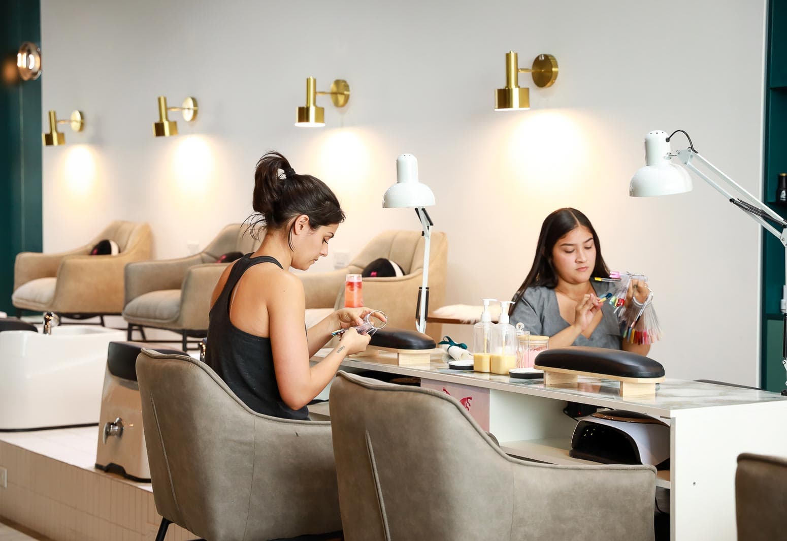 Bremer's Beauty Bar: Panama City's Premier European-Style Beauty Salon & Bar Experience