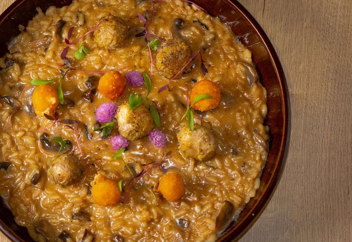 Chivita Food House: Marbella's Premier Steakhouse Redefining Panama City's Fine Dining Scene