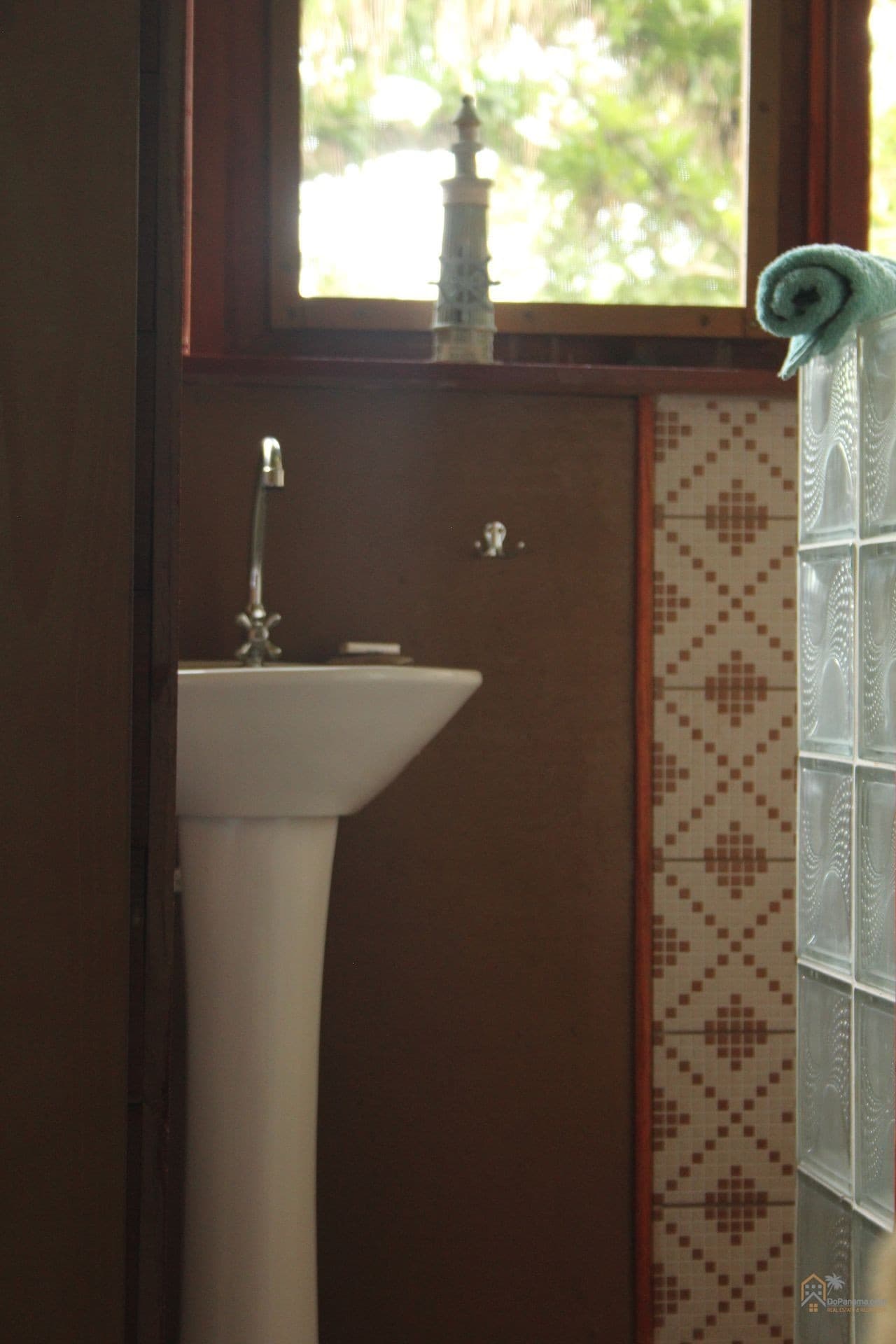 Coco Hill Restaurant & Airbnb: $250K Caribbean Paradise in Bastimentos - Photo 3