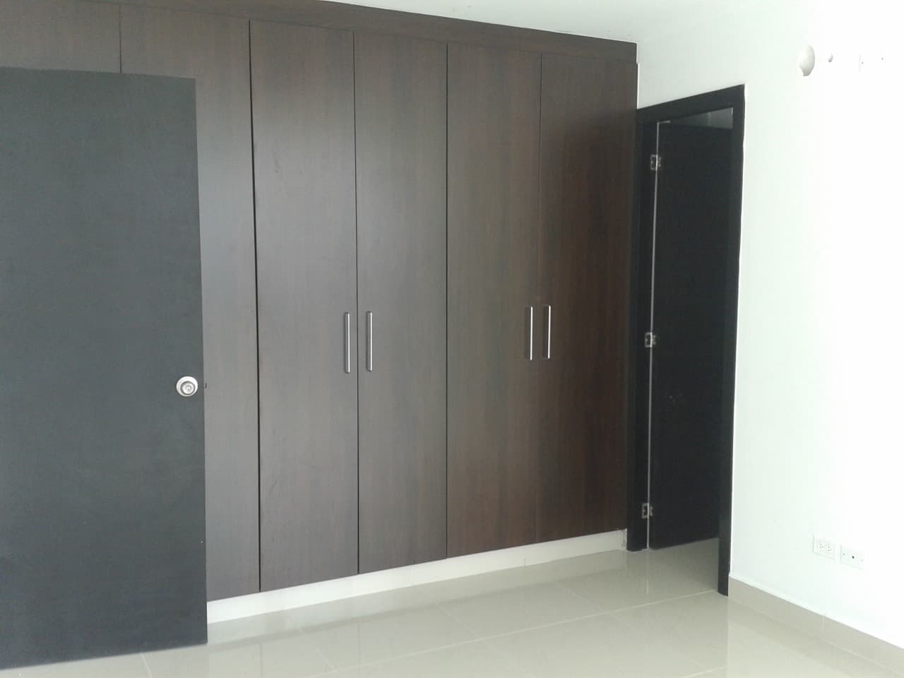 Bella Vista Central Condo - 3BR Panama City Haven Steps from Everything - Photo 2