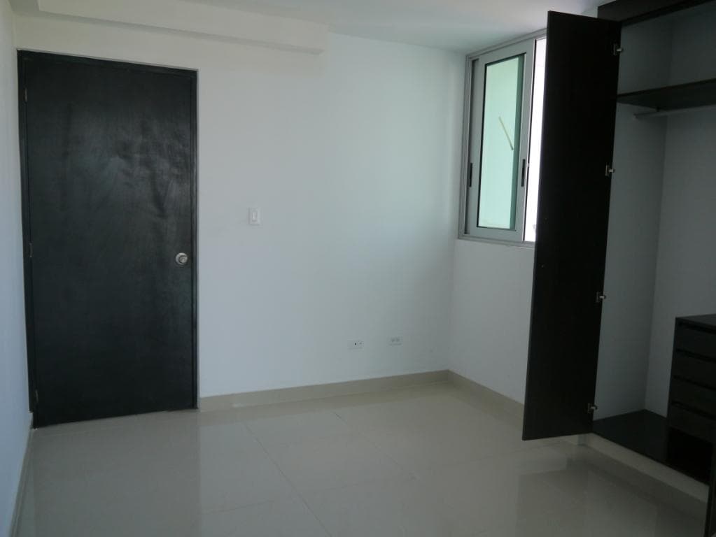 Bella Vista Central Condo - 3BR Panama City Haven Steps from Everything - Photo 5