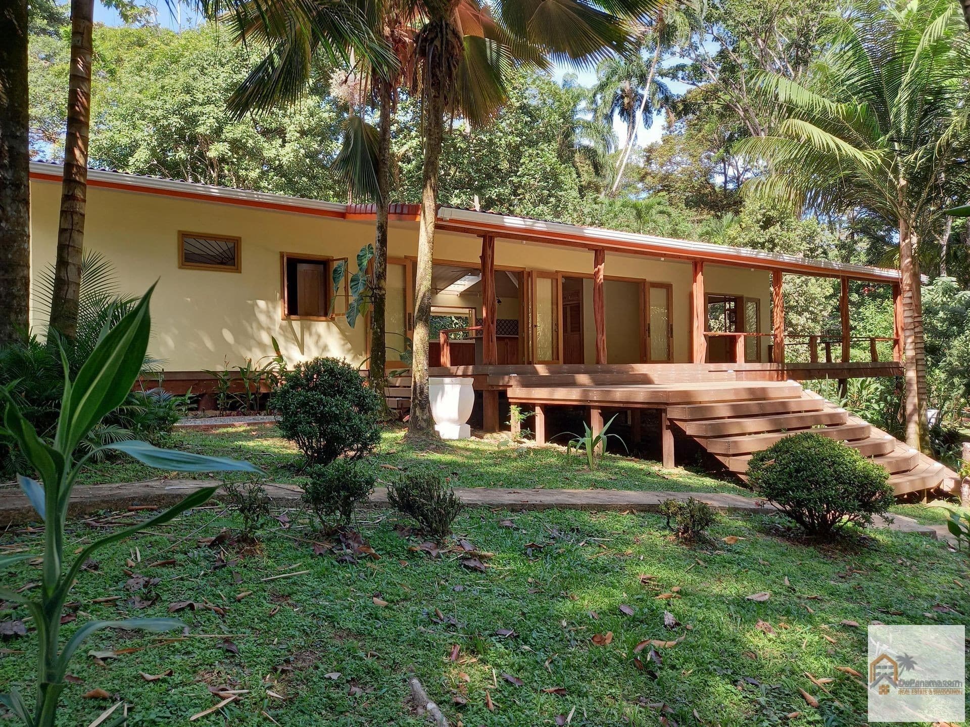 Private Tropical Villa | Finca Los Monos Botanical Gardens | $850K