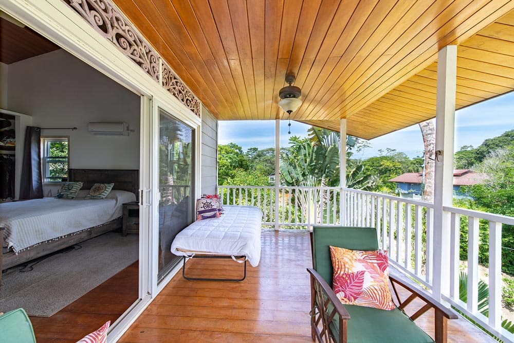 $1.39M Island Paradise: 6BR Bocas Del Toro Home + Airbnb Business - Photo 4