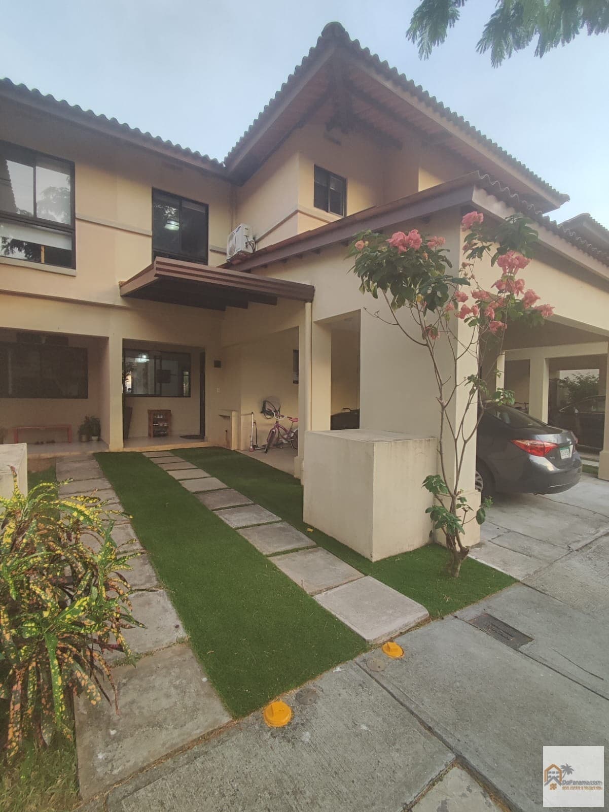 Modern 3BR House Panama Pacifico - Solar Powered Living $285K