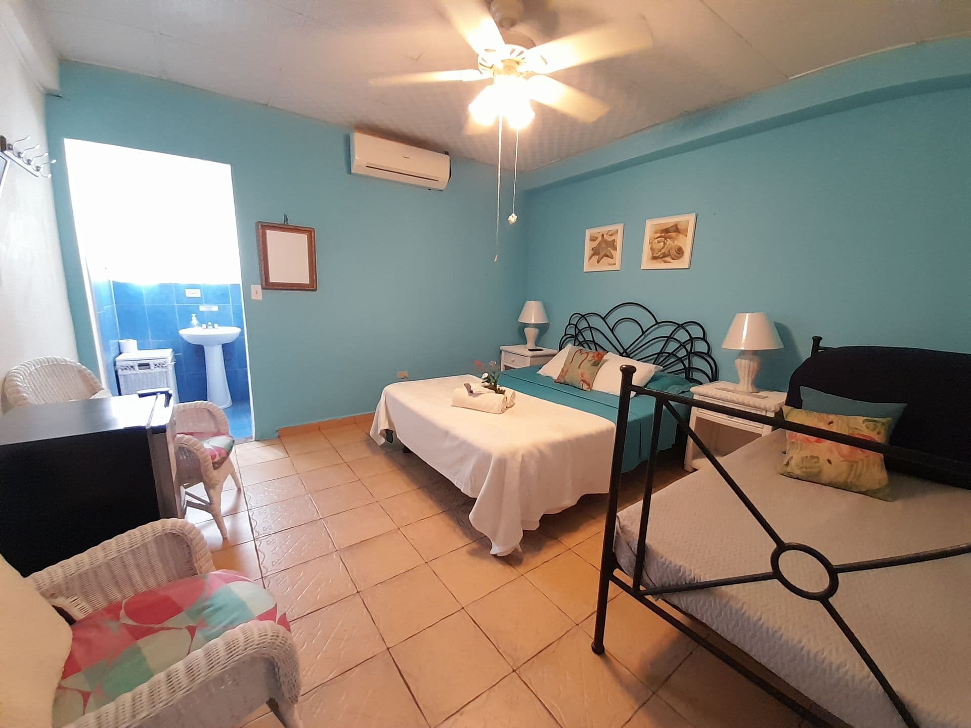 9-Bedroom Ecolodge on Paradise Island - $780K Taboga Investment - Photo 3