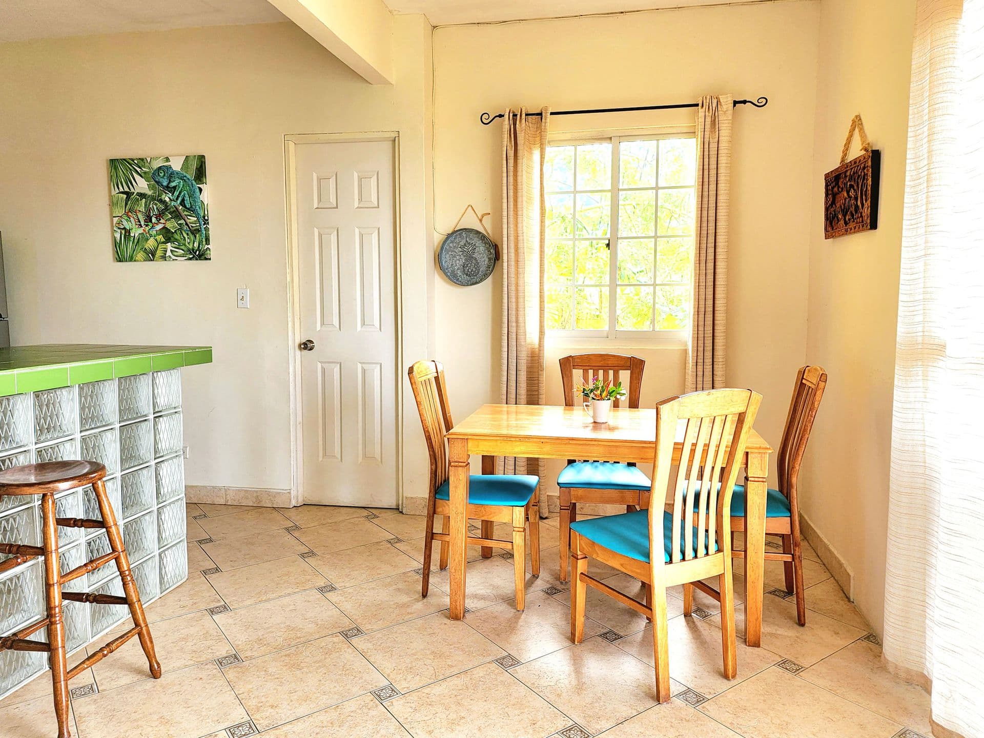 9-Bedroom Ecolodge on Paradise Island - $780K Taboga Investment - Photo 5