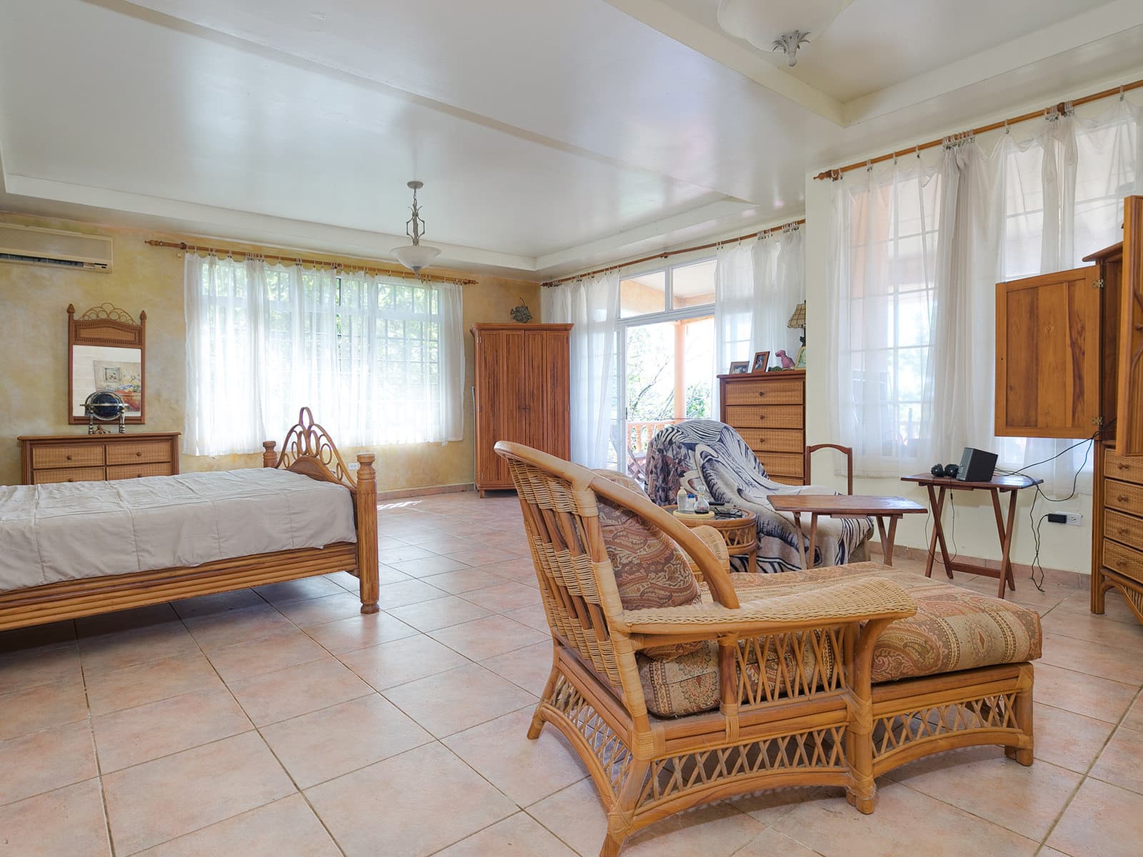 $1.9M Oceanfront Resort Estate in Boca Chica - Paradise Investment - Photo 5