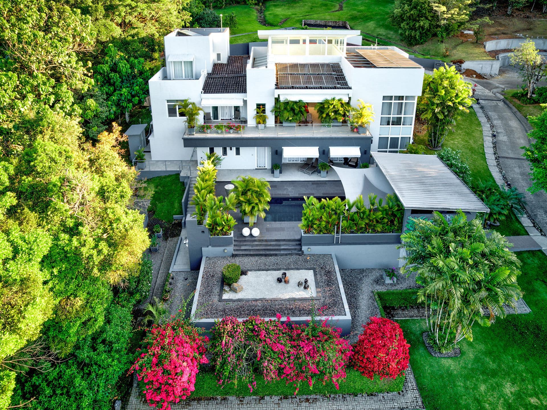 Luxury 3BR Golf Villa in Lucero Country Club La Estrella - $985K