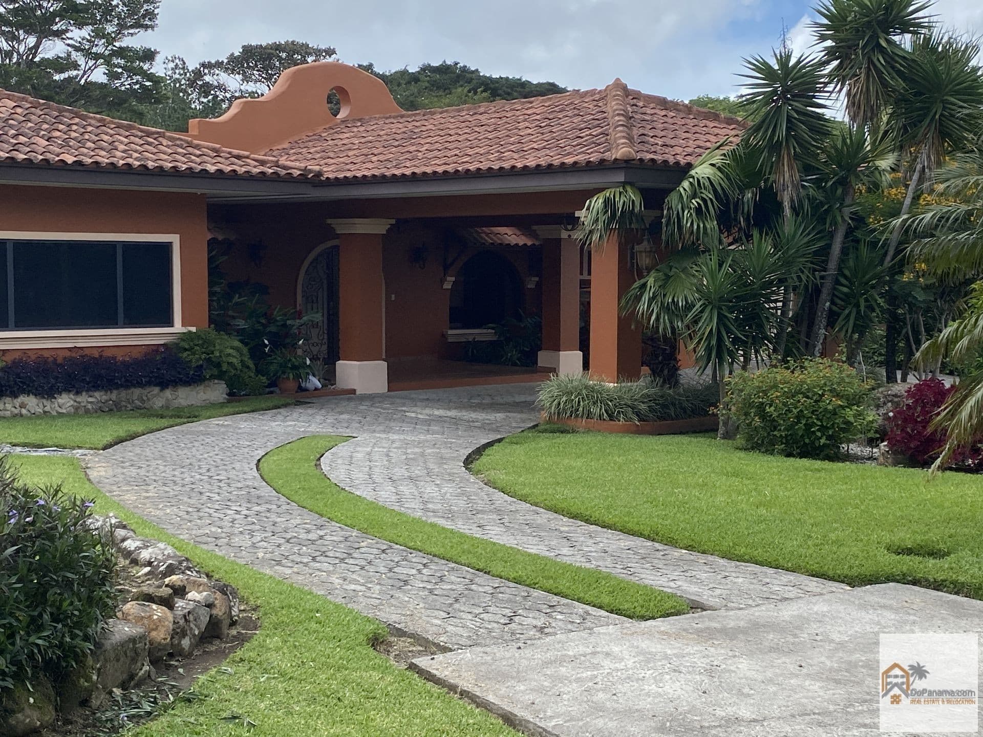 Elegant 3BR Courtyard Estate in Boquete Country Club - $475K