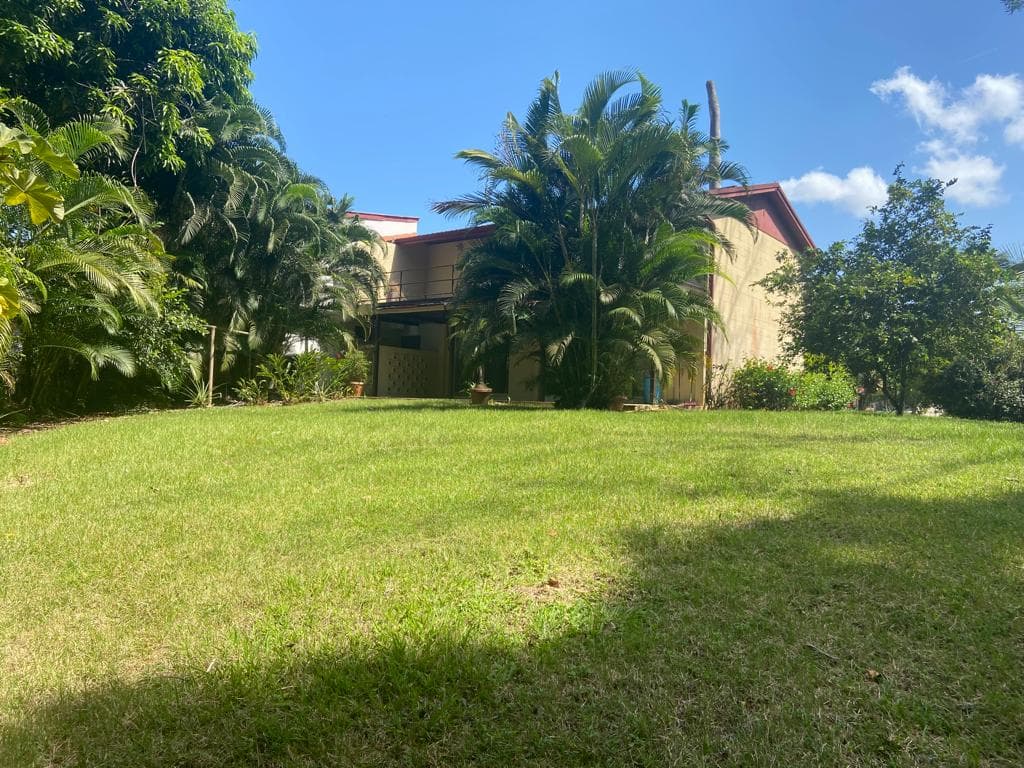 Clayton Duplex: Nature Lover's Sanctuary in Panama City - $399K - Photo 2