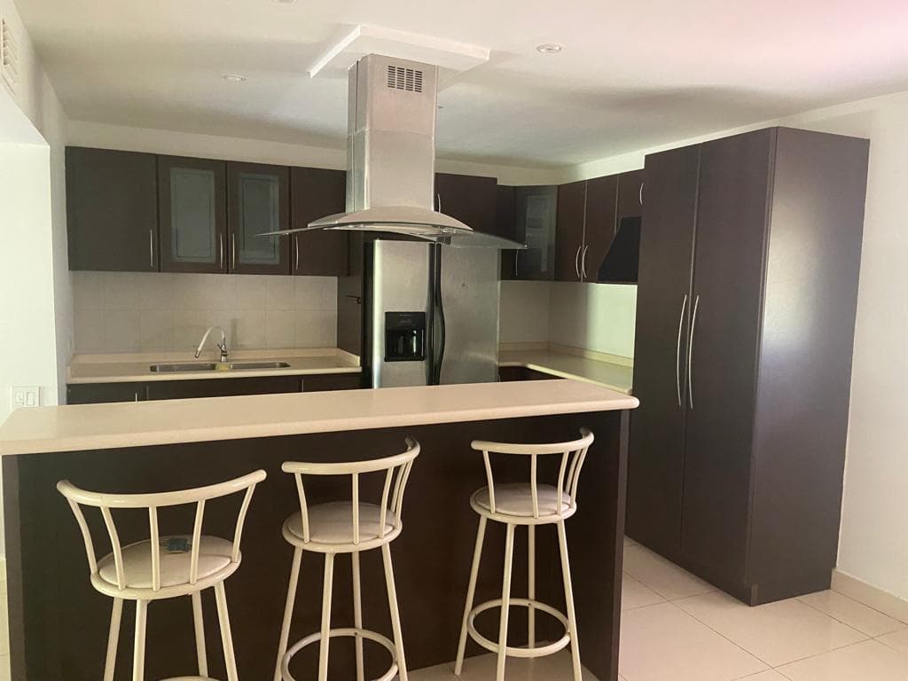 Clayton Duplex: Nature Lover's Sanctuary in Panama City - $399K - Photo 4