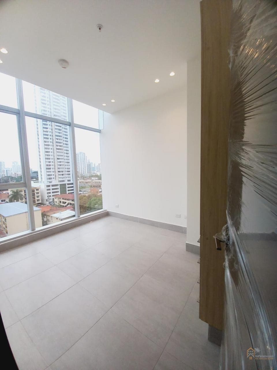 Jade Tower Double-Height Condo - San Francisco Panama City - $330K - Photo 5