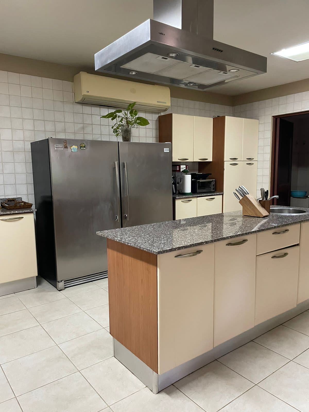 Majestic 4BR Estate with Pool & Bohio - Camino de Cruces $1.35M - Photo 4