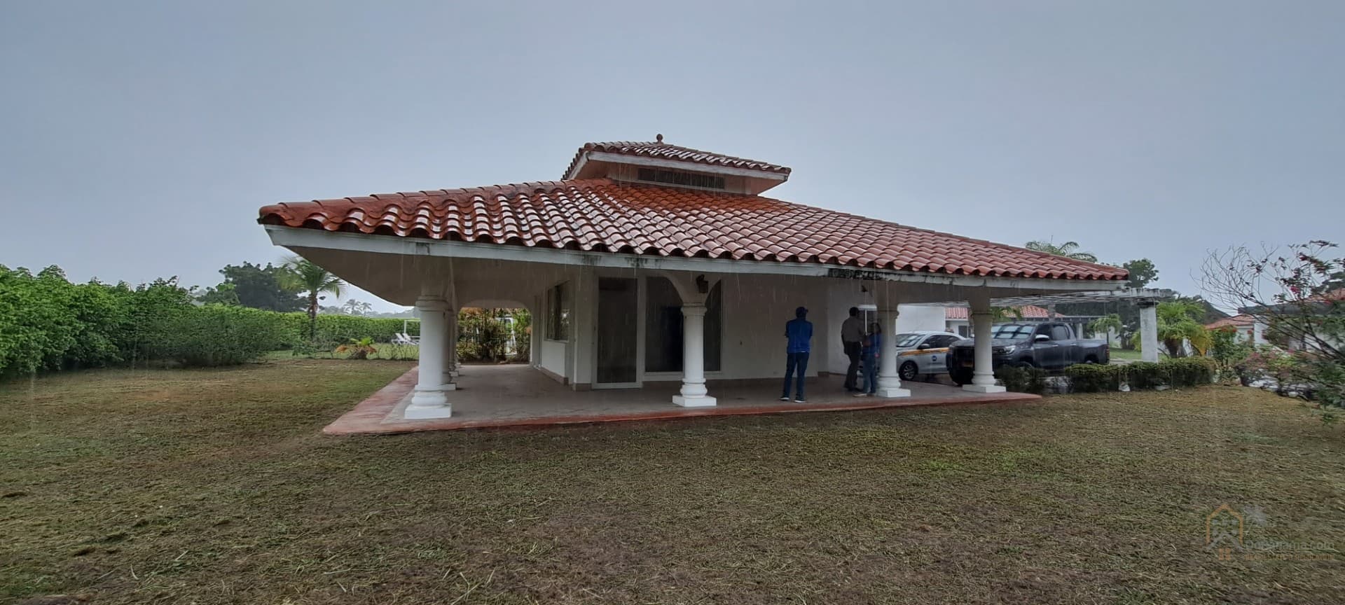 Golf Marina Haven: 3BR Family Home in Vista Mar - $358K