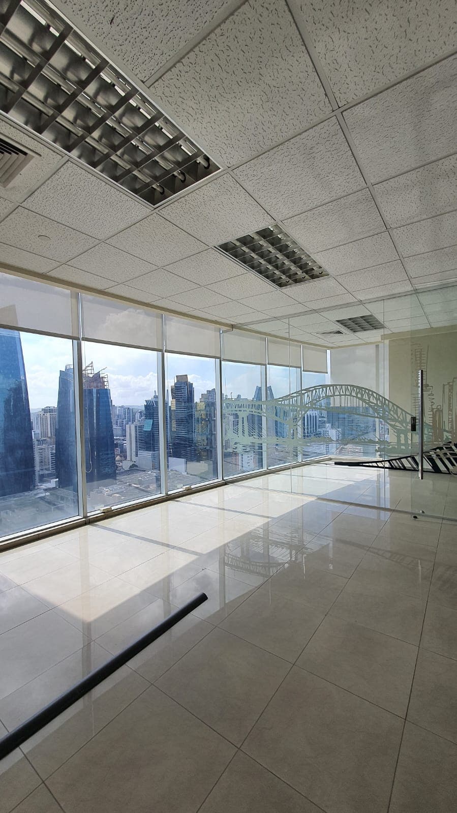 Prime Calle 50 Office Space in Torre Global Bank - $340K Investment Opp - Photo 3