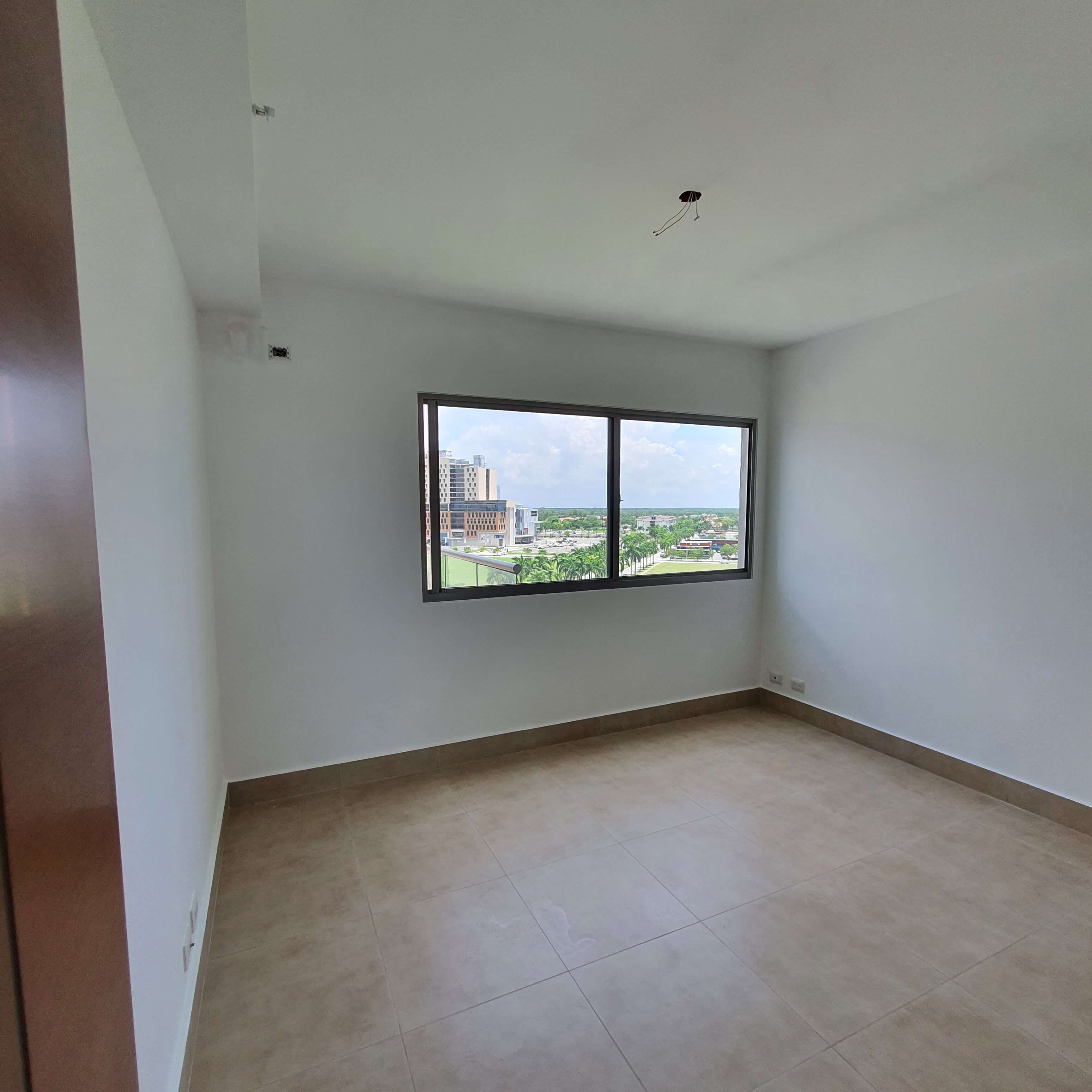 Costa del Este Penthouse Paradise | 3BR Paramount Tower $720K - Photo 2
