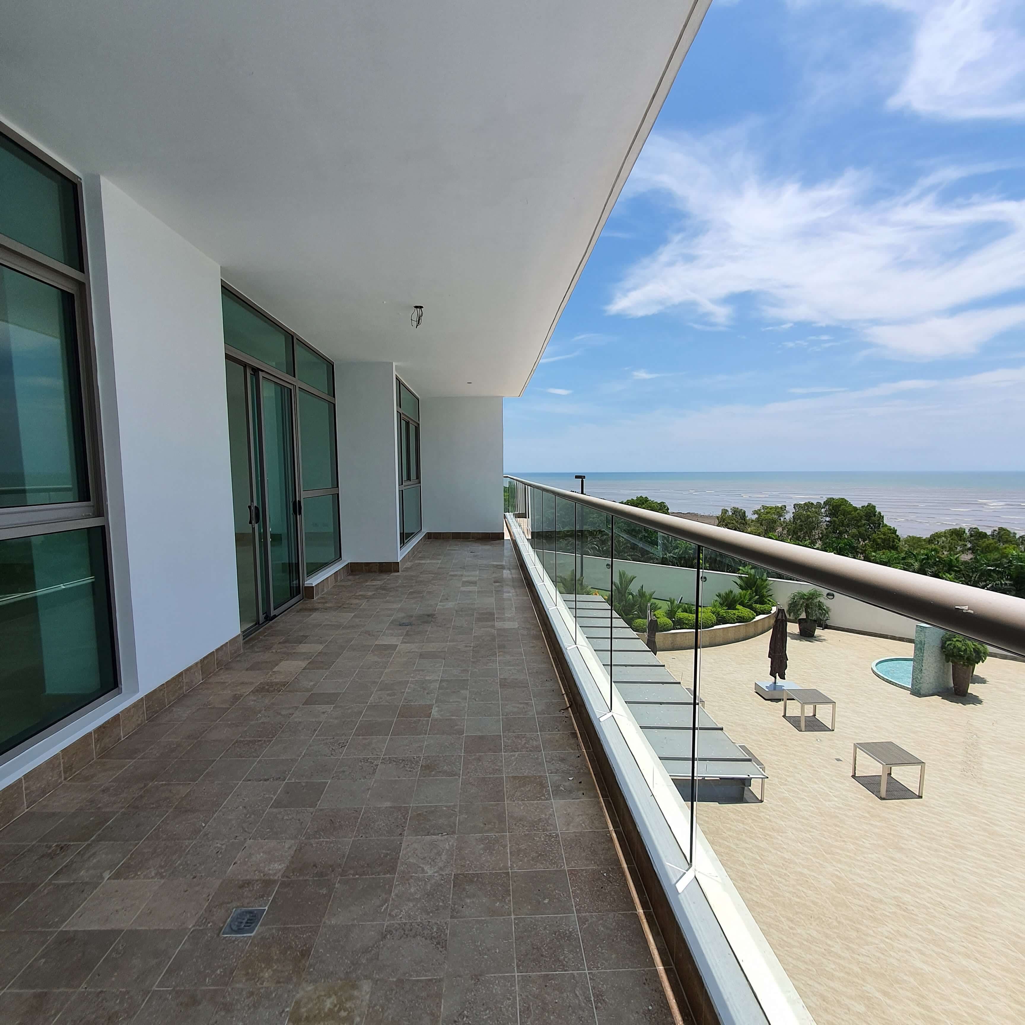 Costa del Este Penthouse Paradise | 3BR Paramount Tower $720K - Photo 4