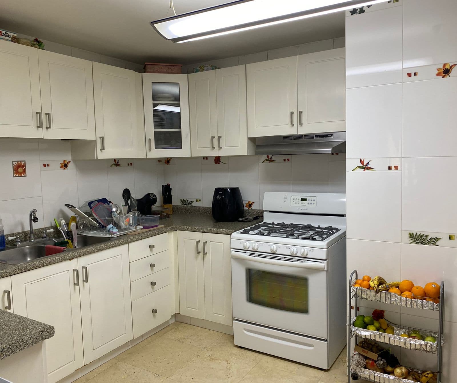 Sleek 3BR Punta Paitilla Condo $203K - Prime Panama City Waterfront - Photo 3