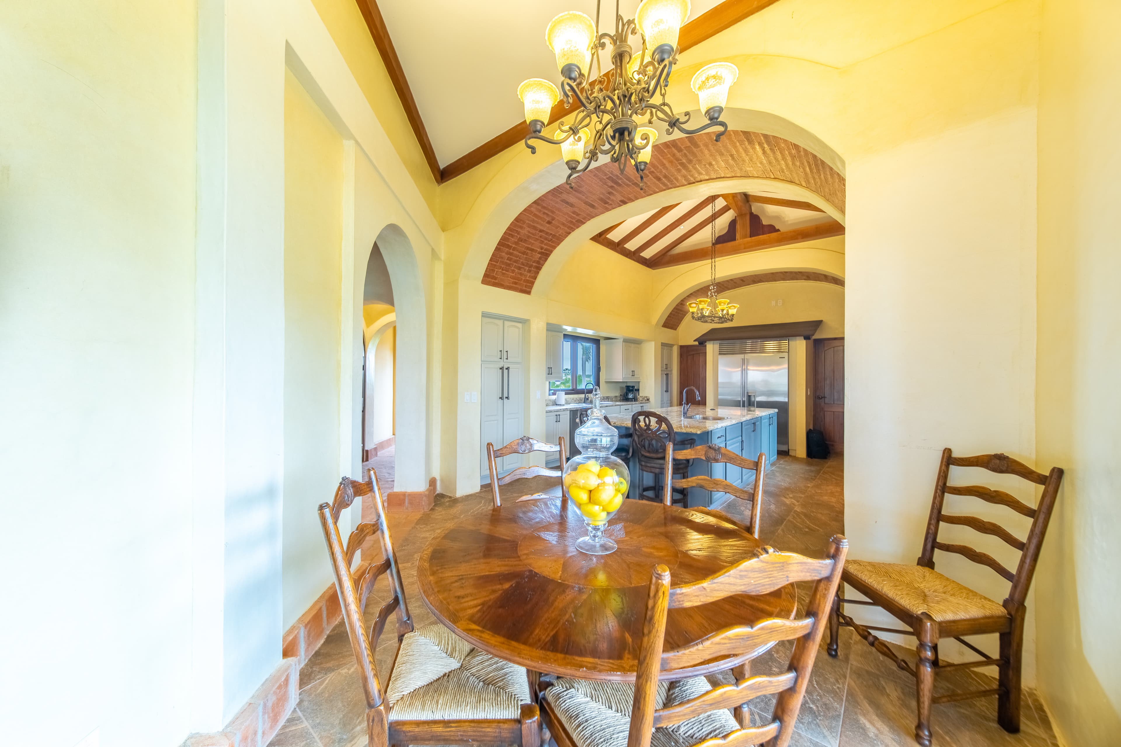 Villa Luna Mar: 8BR Oceanfront Estate in Costa Pedasi - $2.2M - Photo 3