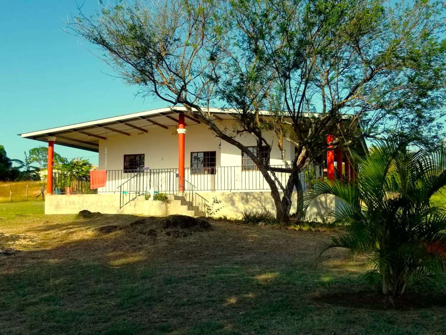 Mountain Sanctuary: 4BR House & 8-Acre Estate in Guararé - $180K - Photo 4