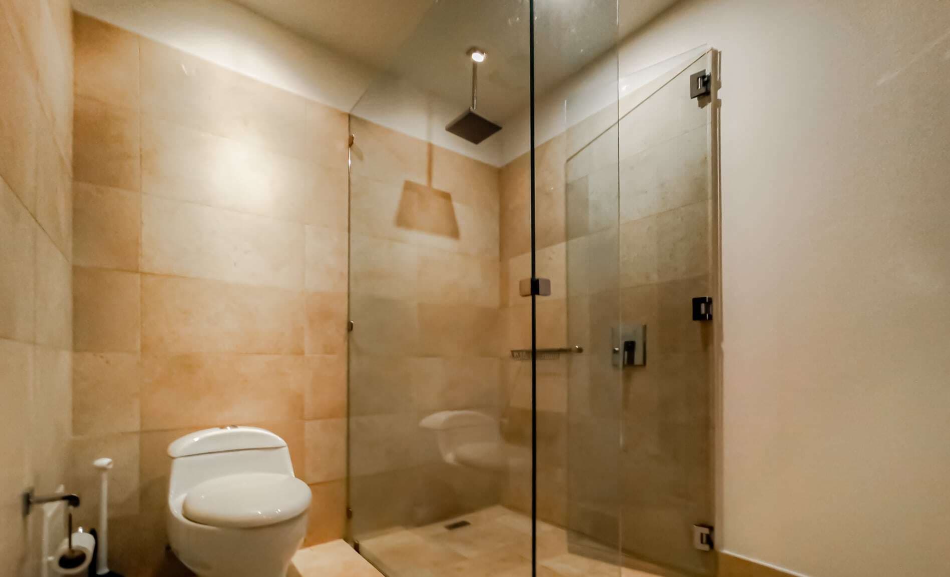 Ocean View 1BR Condo The Ocean Club Punta Pacifica $349K - Panama City - Photo 3