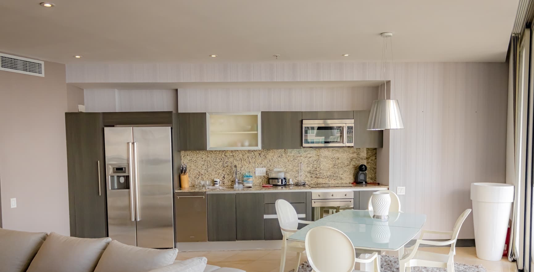 Ocean Club Punta Pacifica: 1BR Sanctuary with Panoramic Views $405K - Photo 2