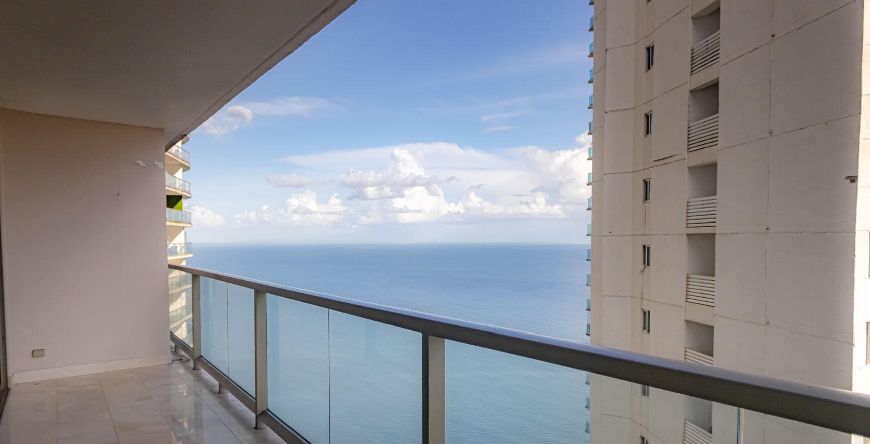 Ocean Club Punta Pacifica: 1BR Sanctuary with Panoramic Views $405K - Photo 4