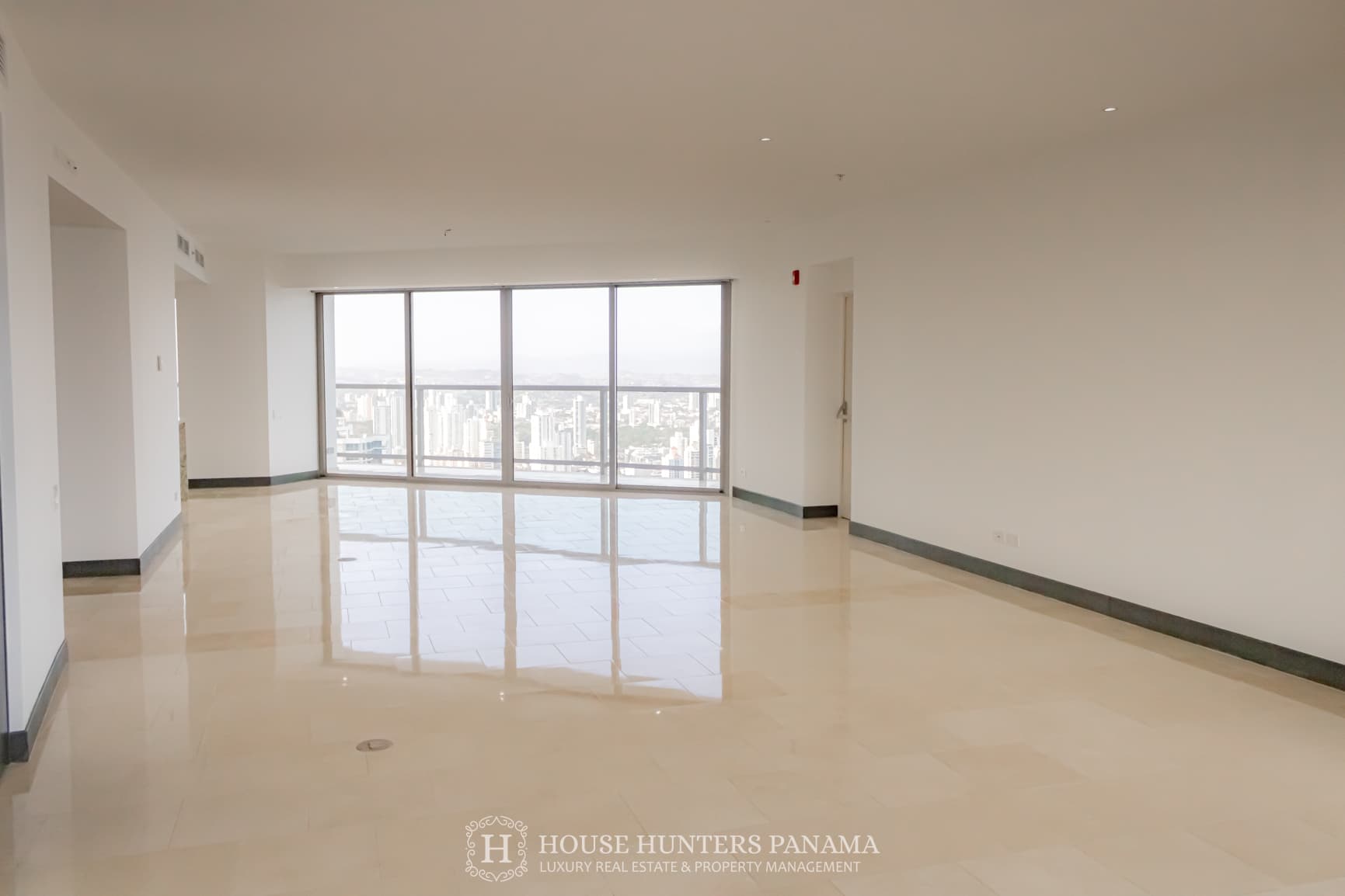 Ocean Club Penthouse: Punta Pacifica's Crown Jewel - 4BR Luxury Paradise - Photo 2