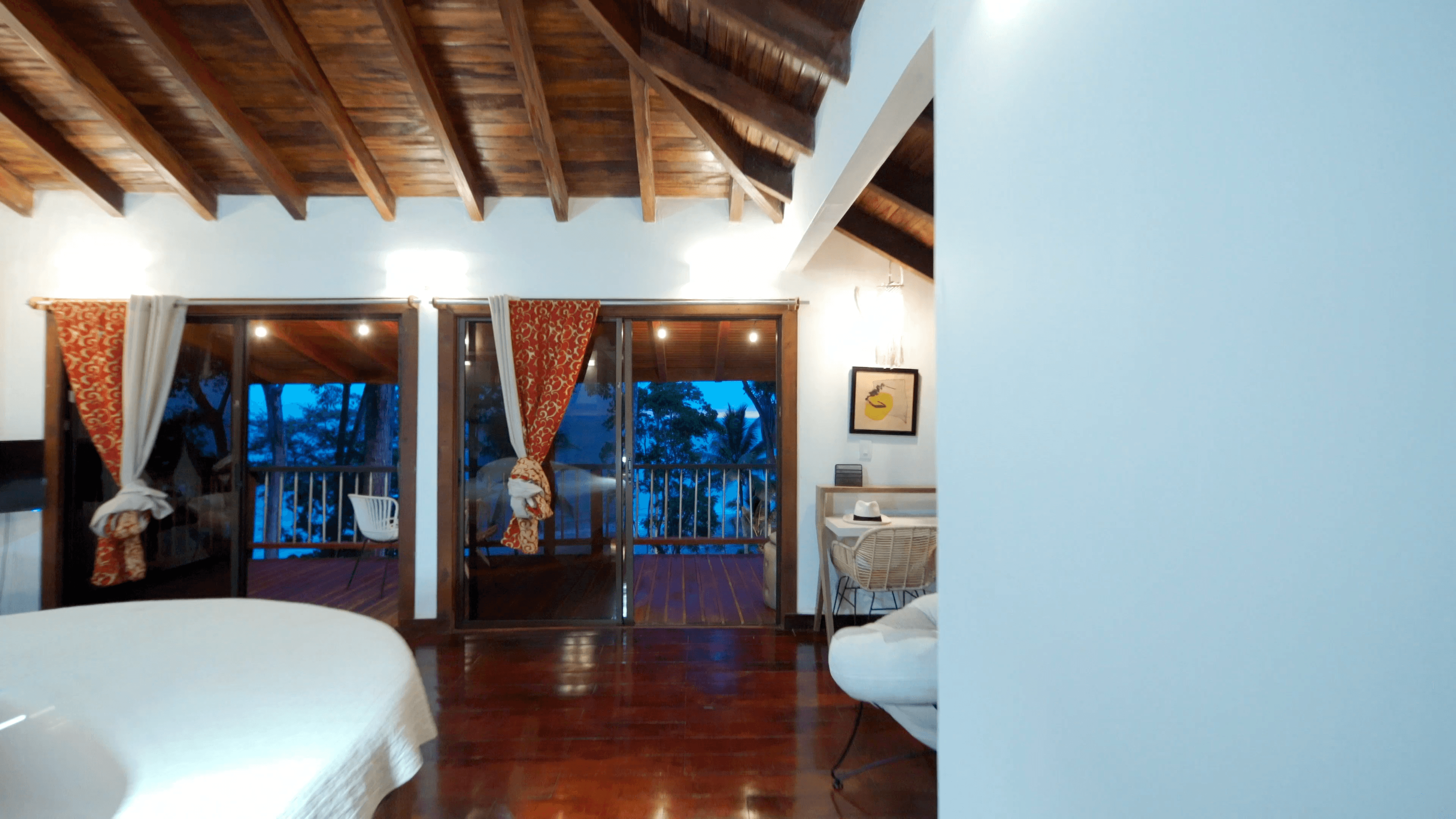 Saboga Island B&B Paradise $1.7M | 4BR Tourist Permit Pearl Islands - Photo 3