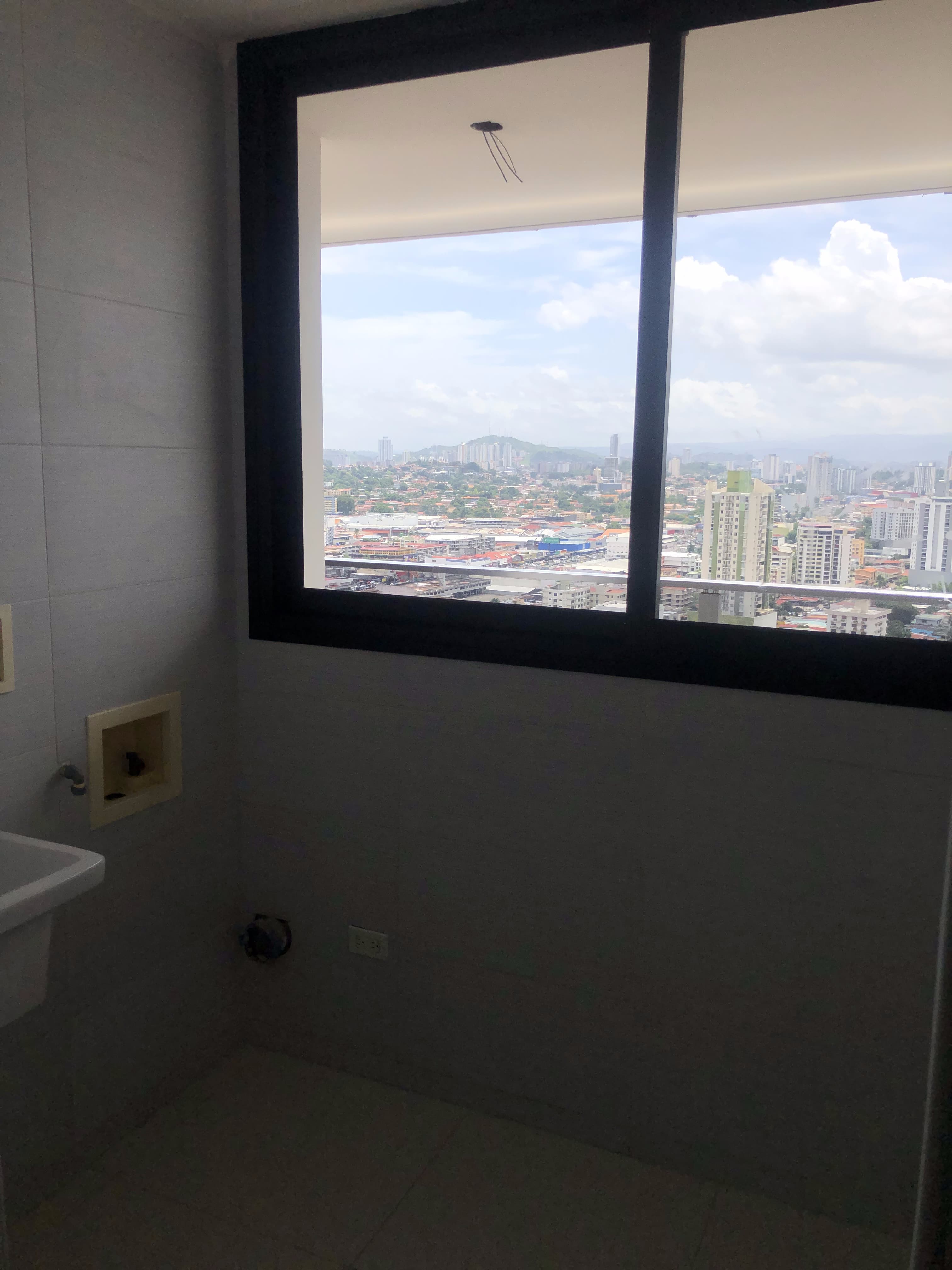 Luxury 2BR Penthouse Views in El Cangrejo's Most Coveted Address - Photo 5