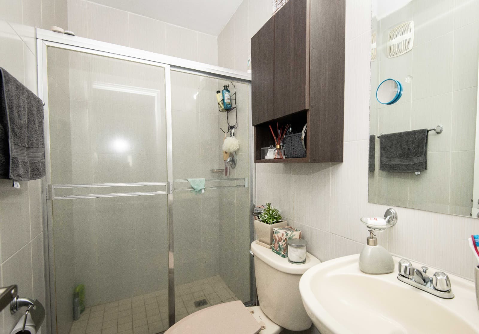 PH San Francisco Bay Torre 200: Modern 2BR Condo $180K Panama City Views - Photo 4