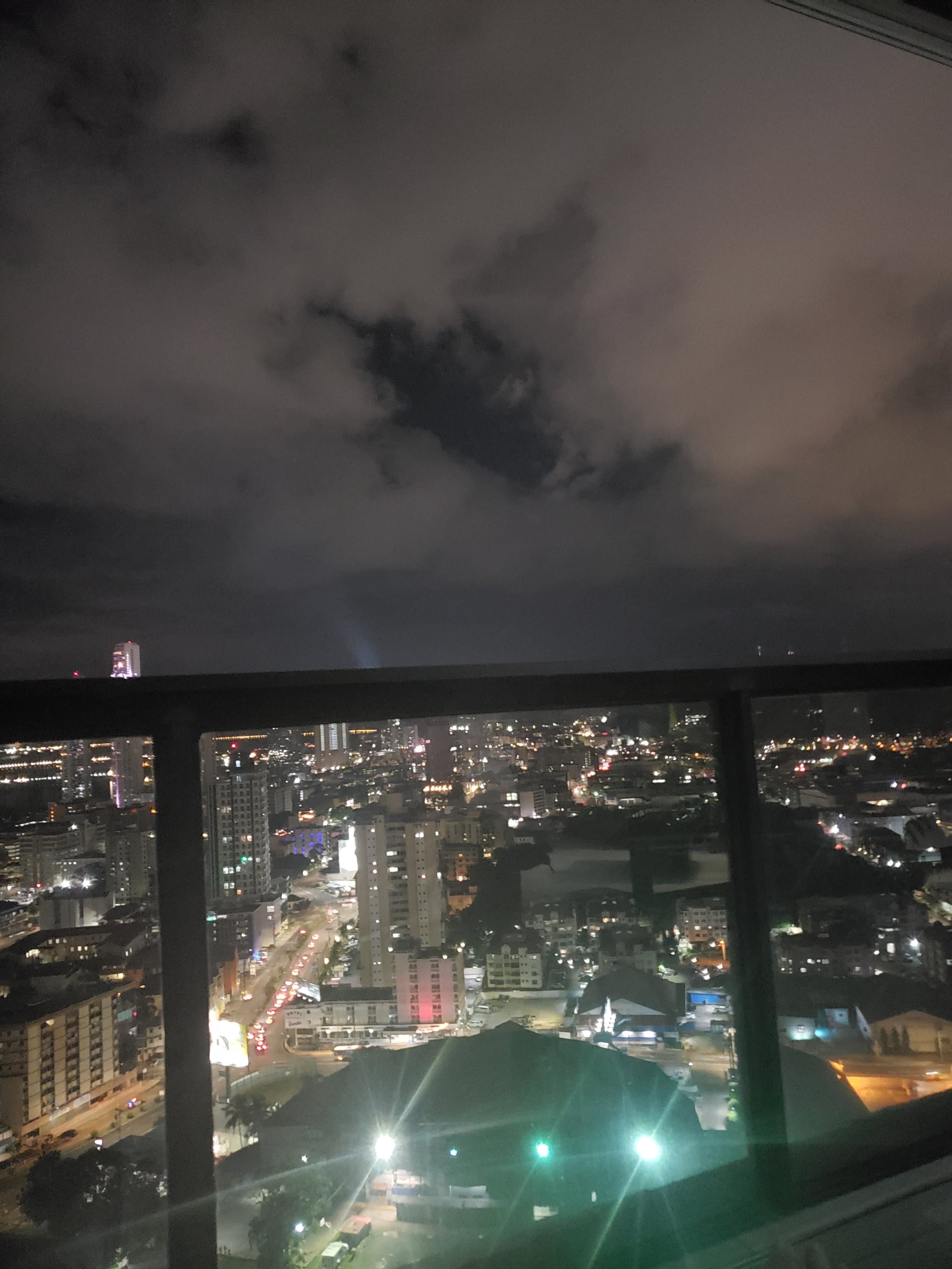 Canal Views & City Lights: Torre La Cresta 4BR Luxury Condo $525K - Photo 4