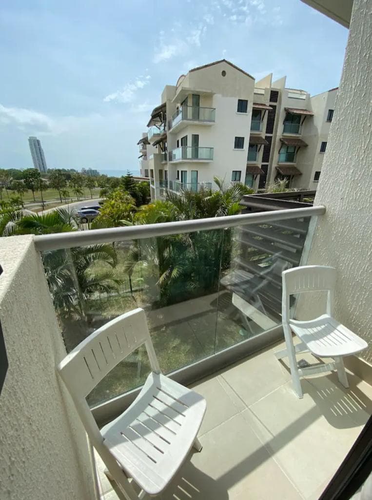Beachfront Casa Mar Condo - Rio Mar Panama | 2BR Paradise $320K - Photo 2