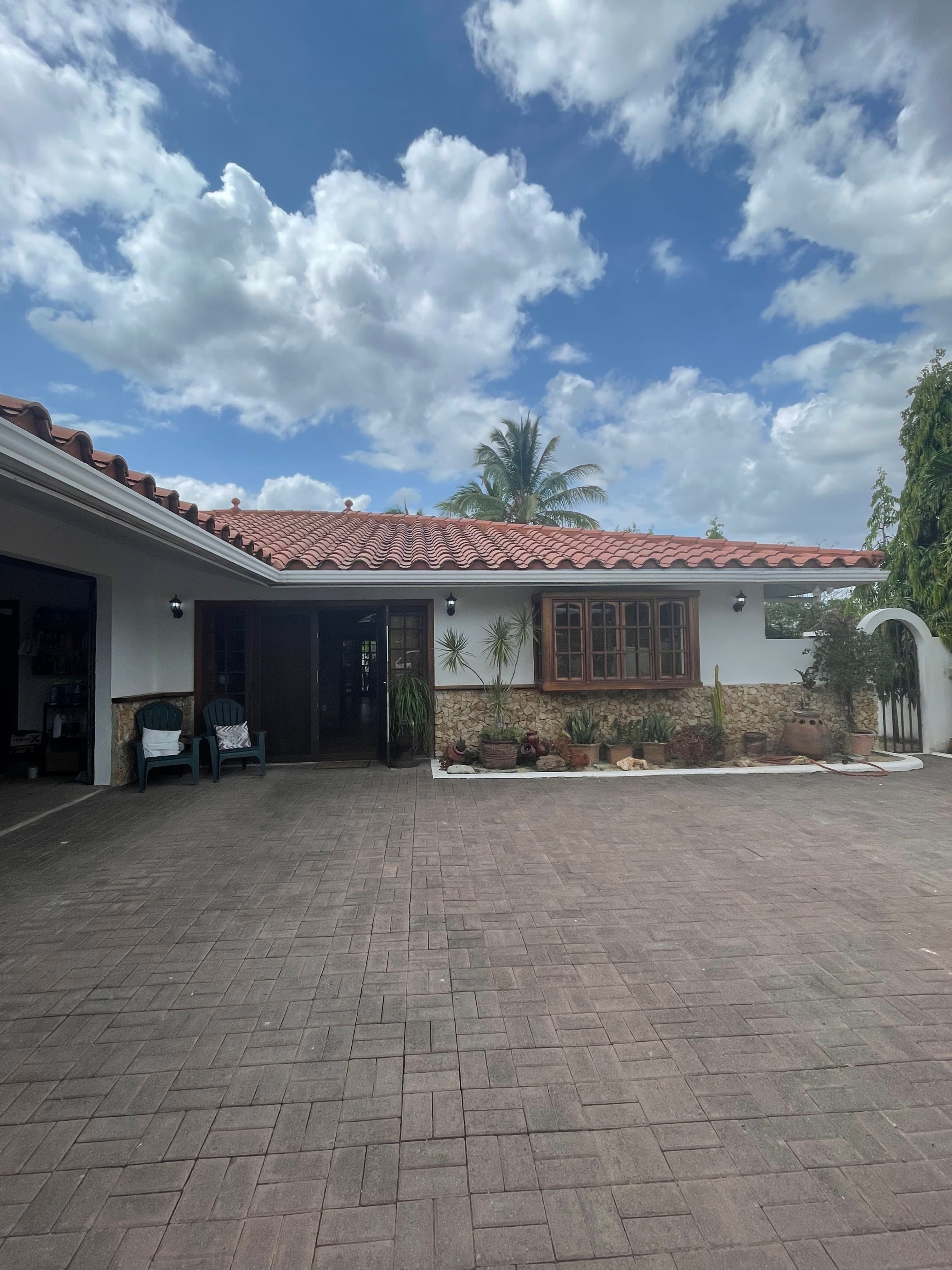 San Carlos Dream Estate: 3BR Villa w/ Pool + Rental Unit - $465K - Photo 4