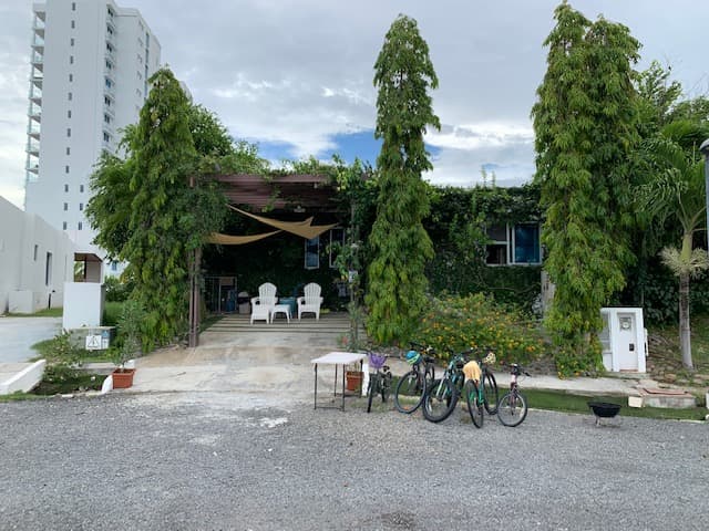 Private Pool Paradise: 3BR Beachside House in Playa Blanca - $425K - Photo 2