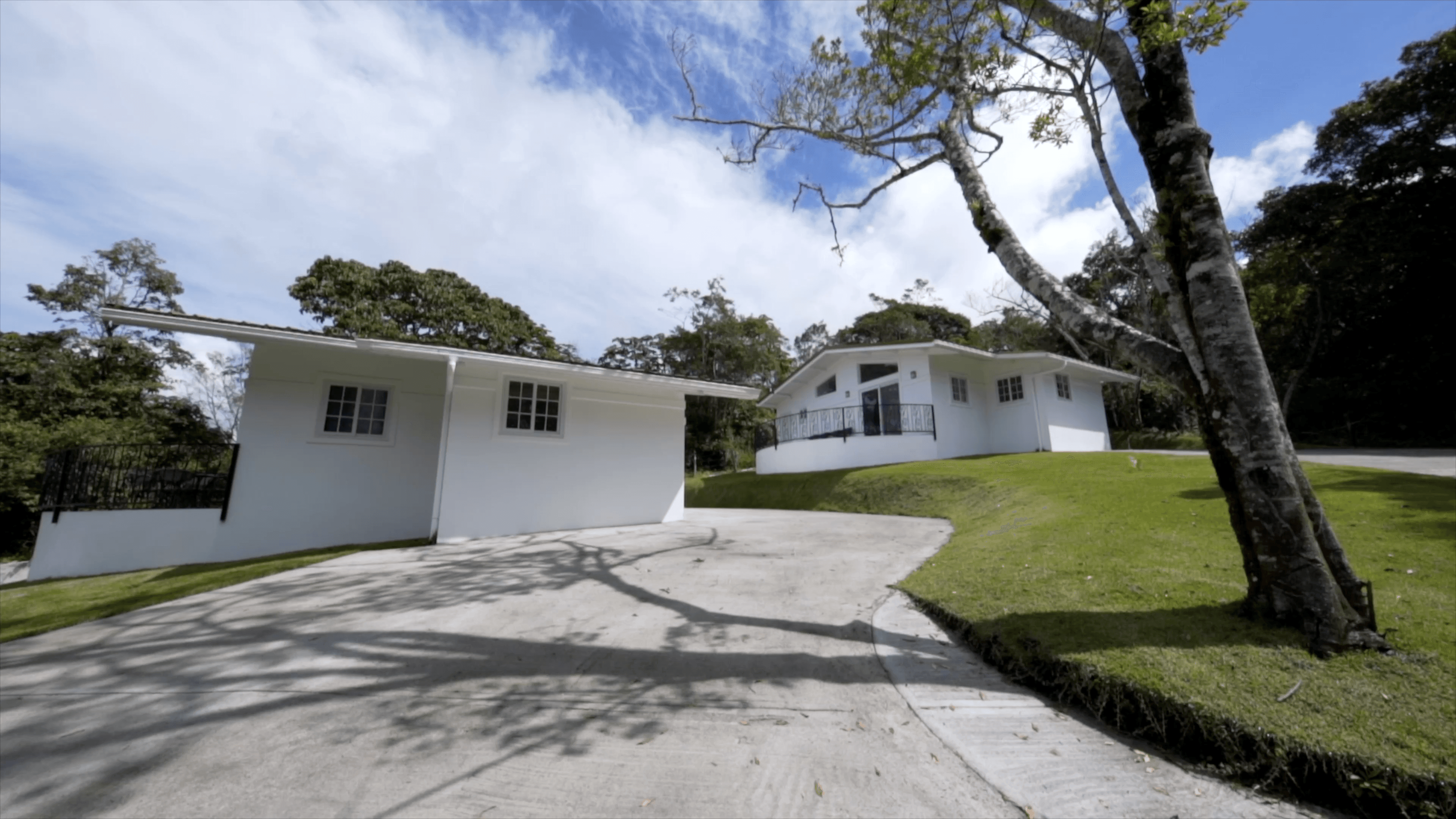 $2.1M Boquete Investment Empire - 11 Cottages, $10K+ Monthly Income