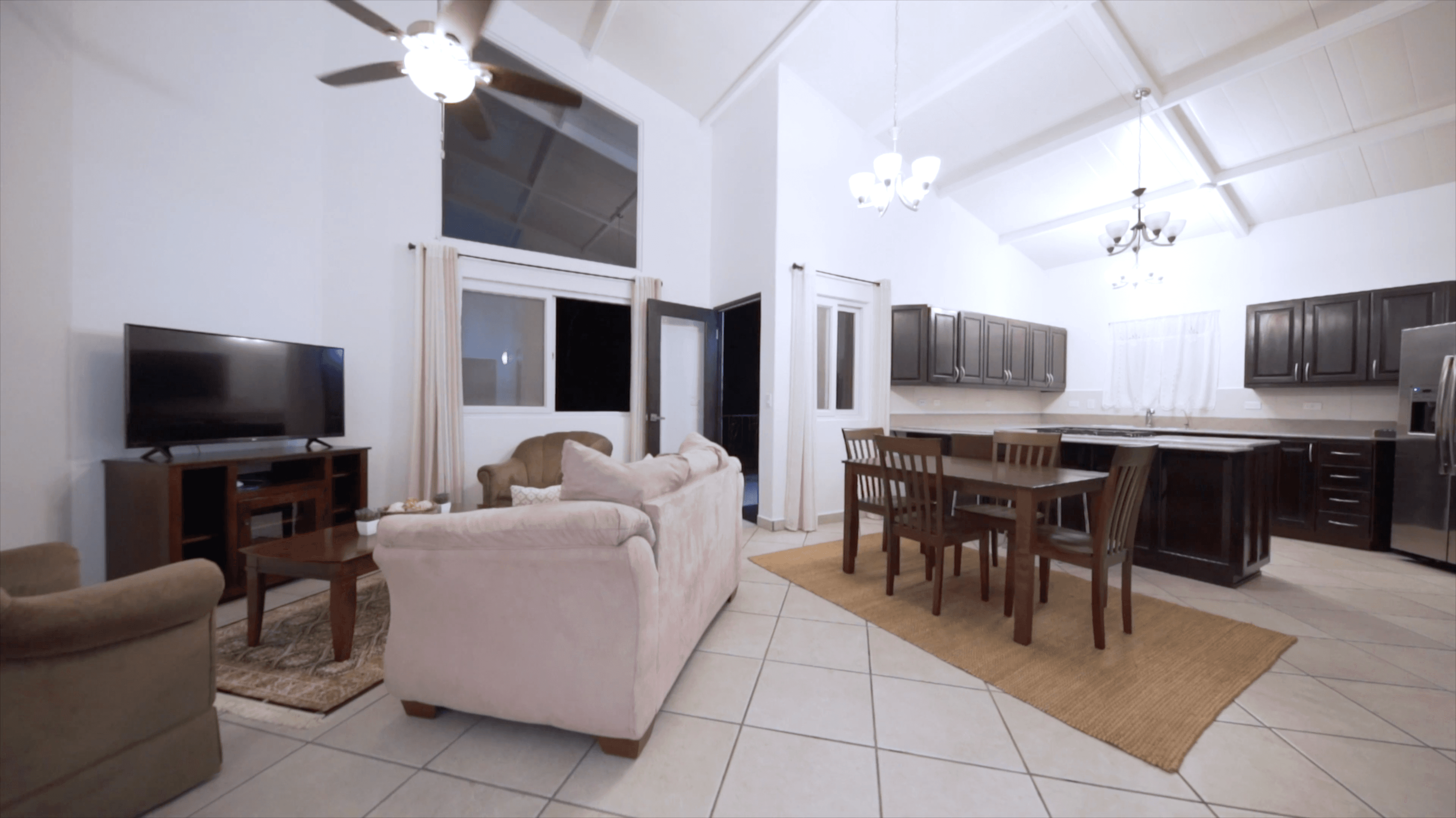 $2.1M Boquete Investment Empire - 11 Cottages, $10K+ Monthly Income - Photo 4