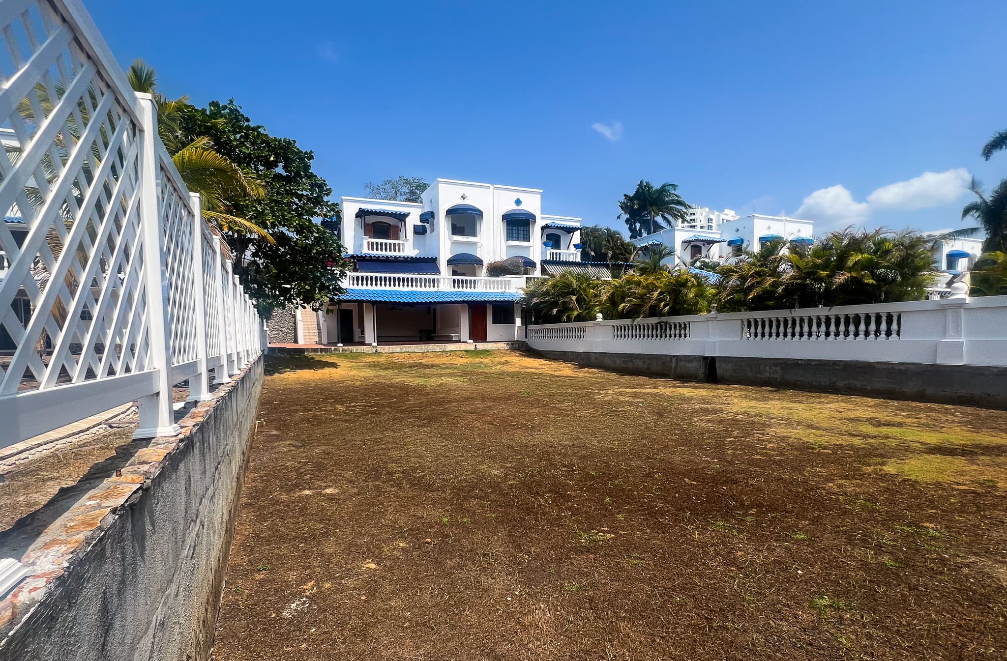 Oceanfront Duplex Paradise | 4BR Playa Blanca Estate - $675K - Photo 4