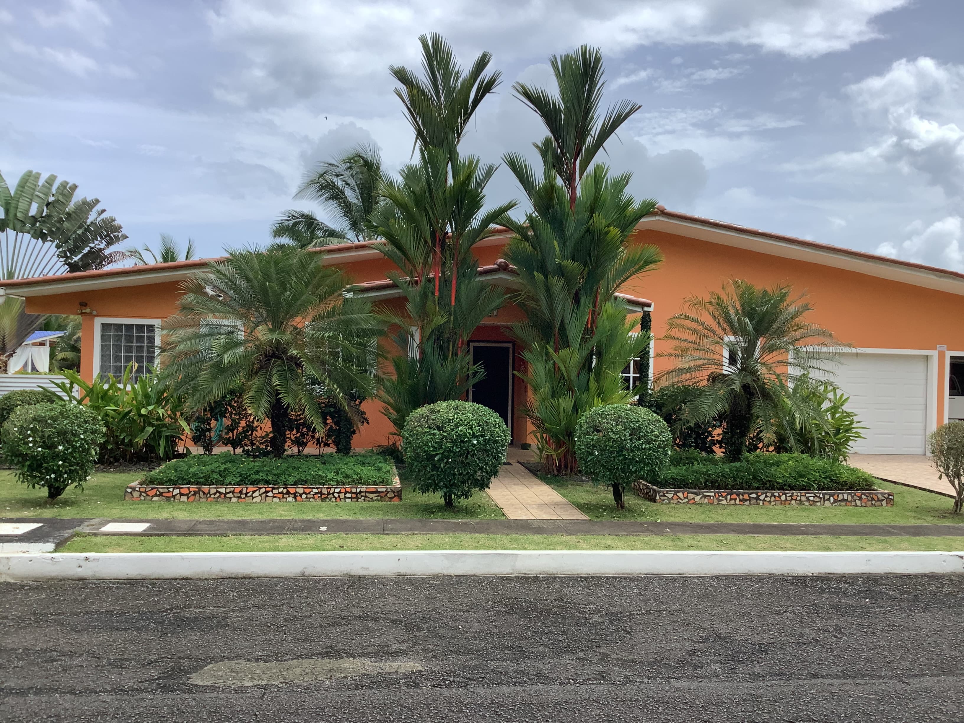 Oceanfront Sanctuary $450K - San Marino Portobelo with Pool & Beach - Photo 4